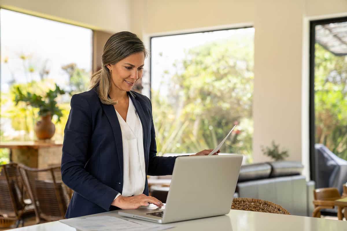 real estate agent complete online lead generation